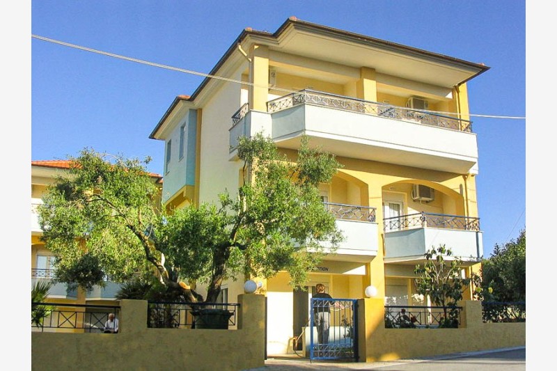 Vila Hrisa-Hellena travel (1)