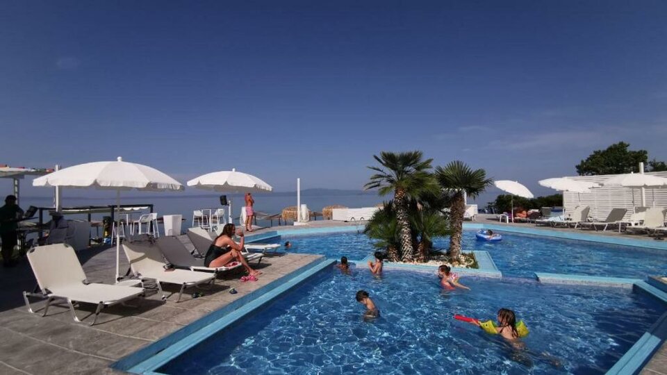 Vila Hrisa-Hellena travel (2)